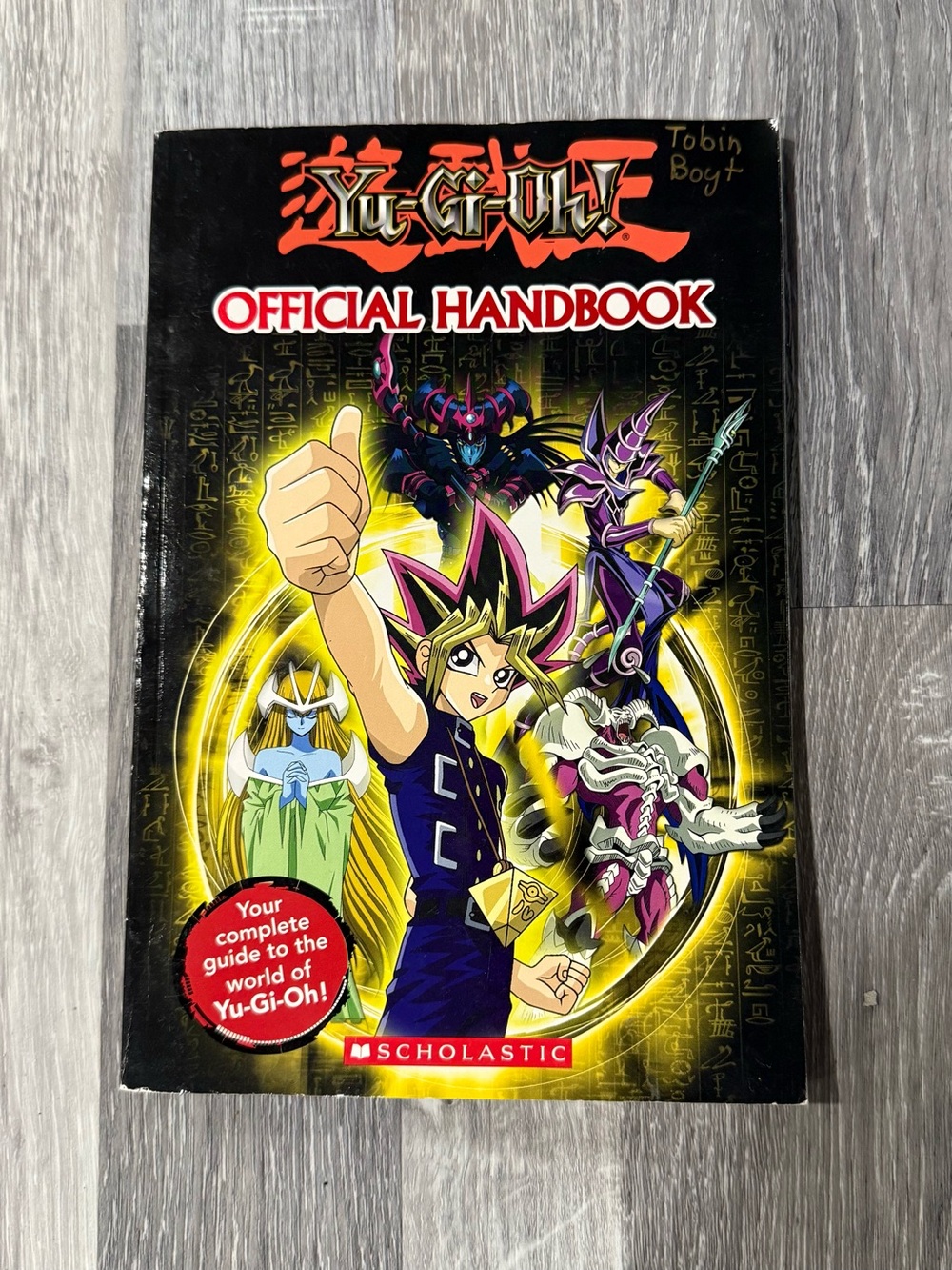 Scholastic Yu-Gi-Oh! Official Handbook – Black, Yellow & Red Artwork